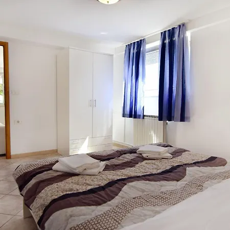 Nika 4 In Der Residenz Mit Pool Und Wh By Interhome * Umago