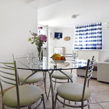Nika 4 In Der Residenz Mit Pool Und Wh By Interhome Umago