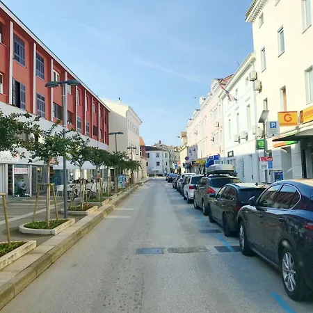 Nika 4 In Der Residenz Mit Pool Und Wh By Interhome Apartament