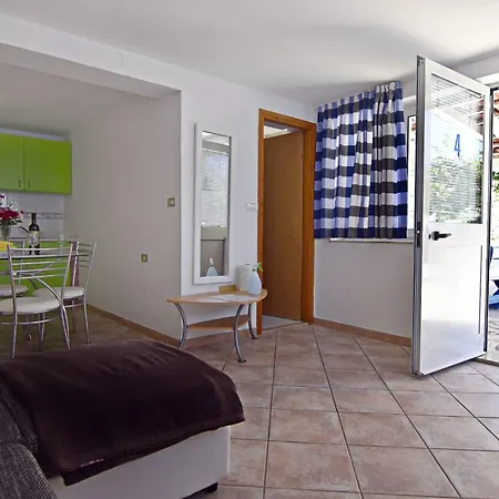 Nika 4 In Der Residenz Mit Pool Und Wh By Interhome Apartamento *