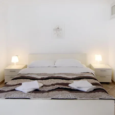 Nika 4 In Der Residenz Mit Pool Und Wh By Interhome Apartmán *