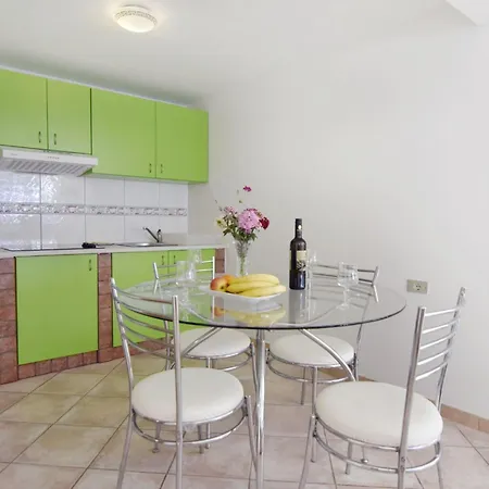 Nika 4 In Der Residenz Mit Pool Und Wh By Interhome Apartmán *