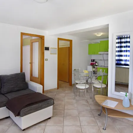 Apartmán Nika 4 In Der Residenz Mit Pool Und Wh By Interhome *